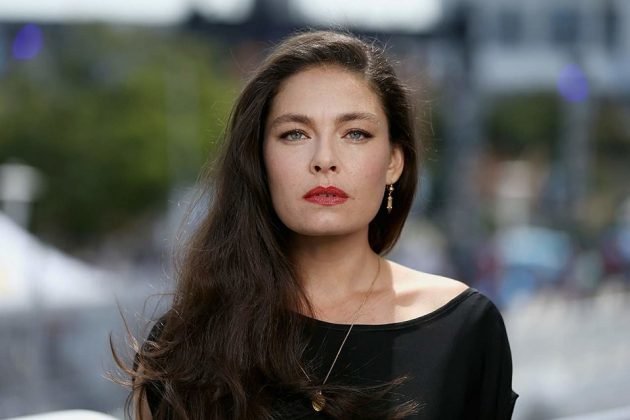 Next photo of Alexa Davalos