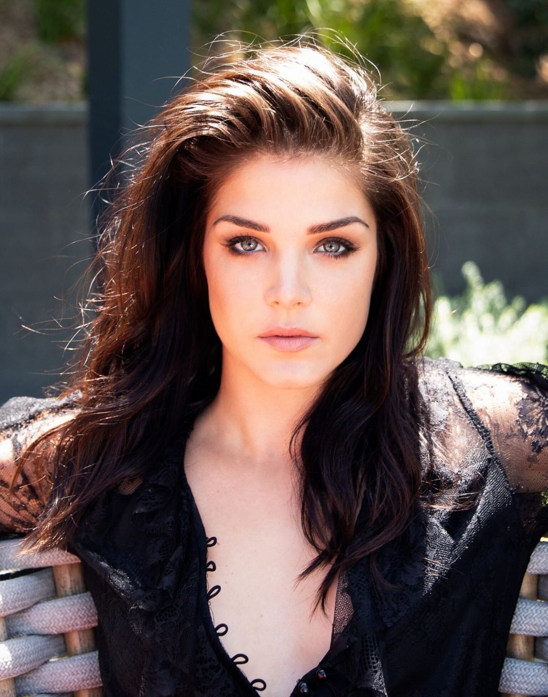 Marie Avgeropoulos's Full Biography, Lifestyle and Photos