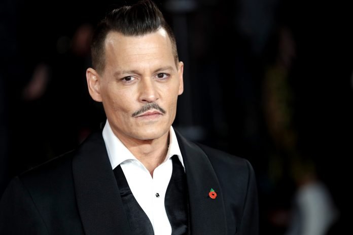 Hollywood Superstar Johnny Depp's Biography And Latest Info