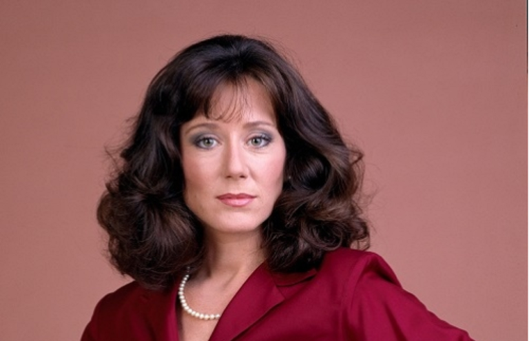 Mary Mcdonnell Height, Weight, Age, Body Statistics - World Celebrity