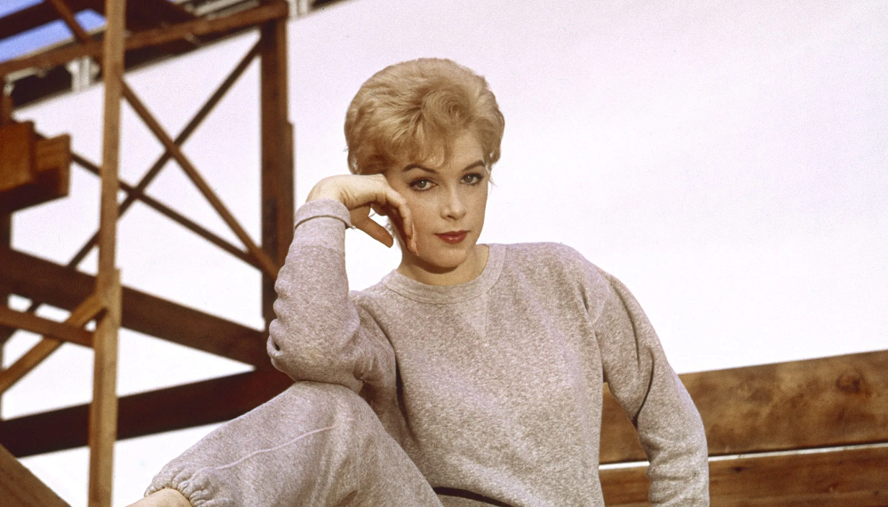 Stella Stevens