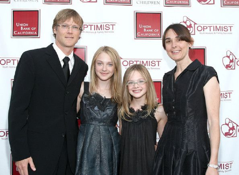 Dakota Fanning Family