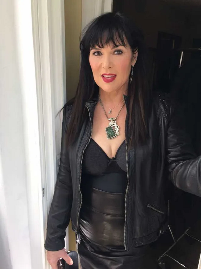 Ann Wilson Height, Weight, Net Worth, Personal Facts, Career Journey ...