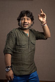 Kailash Kher Height