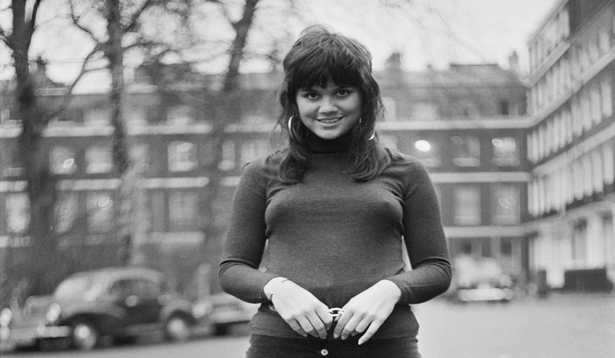 Linda Ronstadt Net Worth Age, Height, Weight, Education, Career ...