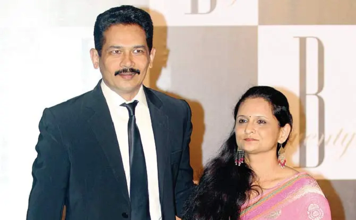 Atul Kulkarni Family