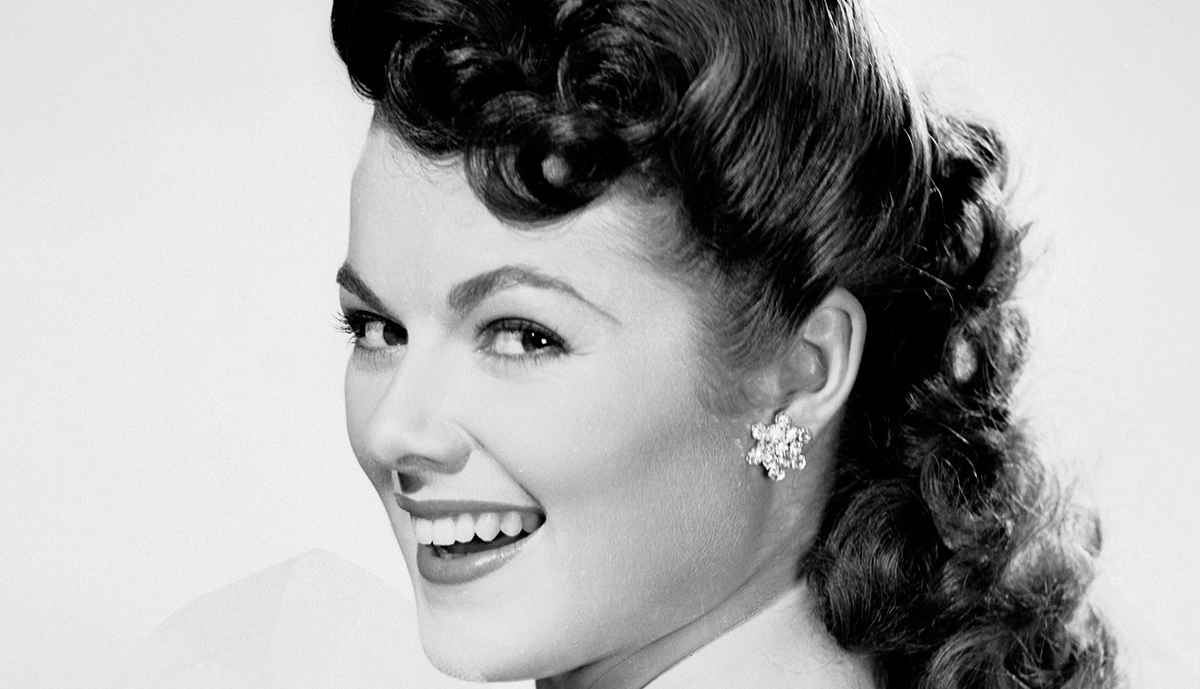 Barbara Hale: Height, Weight, Age, Career And Success - World Celebrity