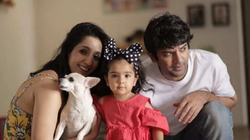 Barun Sobti Family