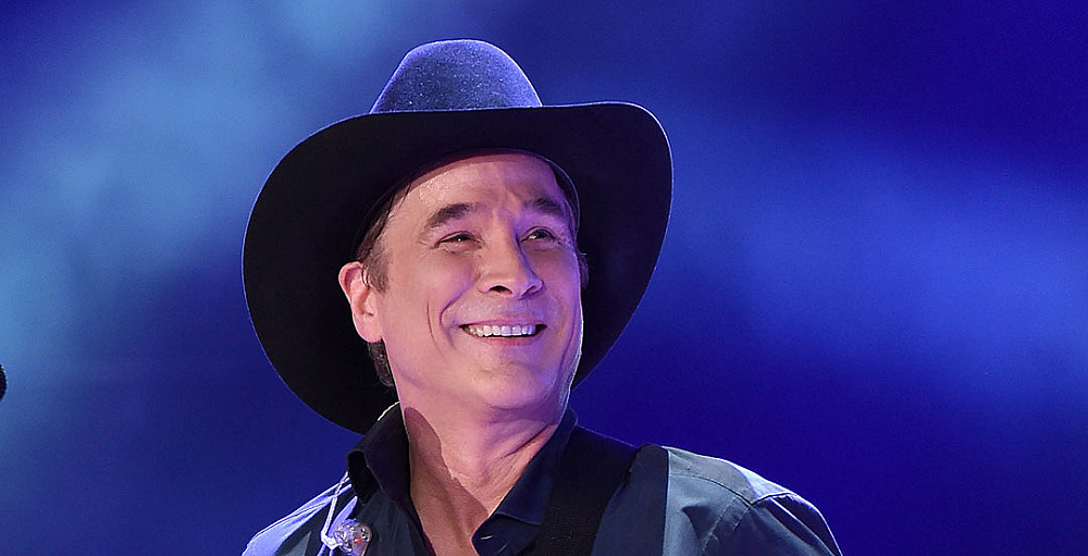 Clint Black: Unveiling Height, Weight, Age, Biography, Husband More ...