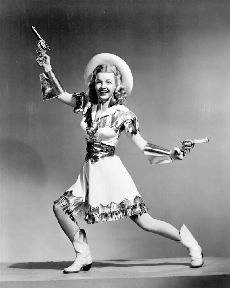 Dale Evans Height