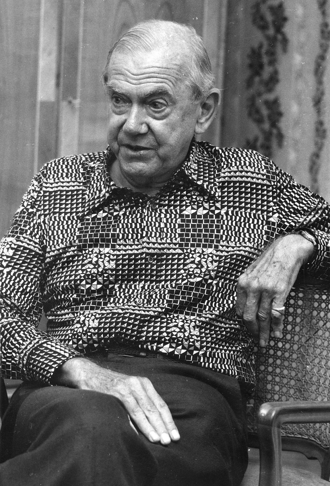 Graham Greene Height
