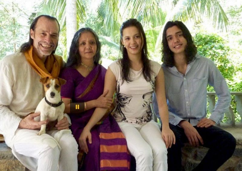 Isha Sharvani Family