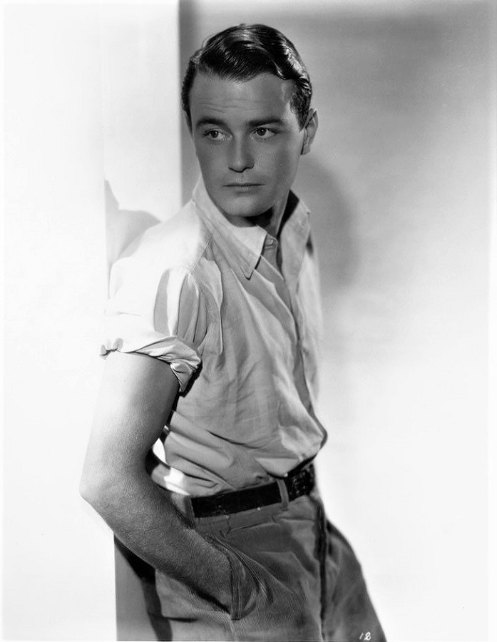 Lew Ayres Height