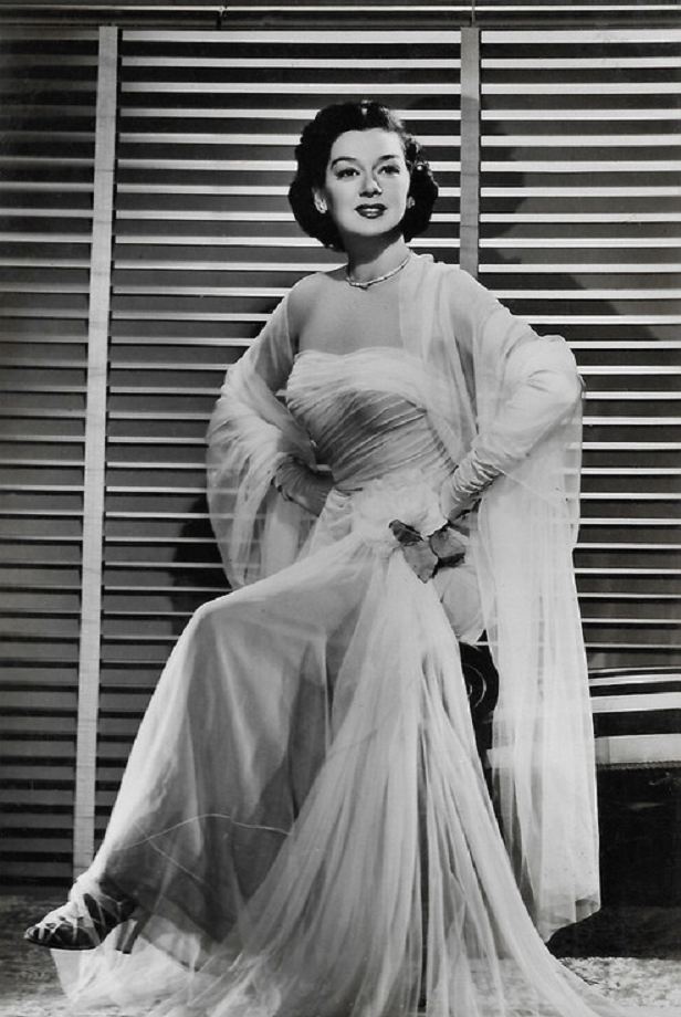 Rosalind Russell Height