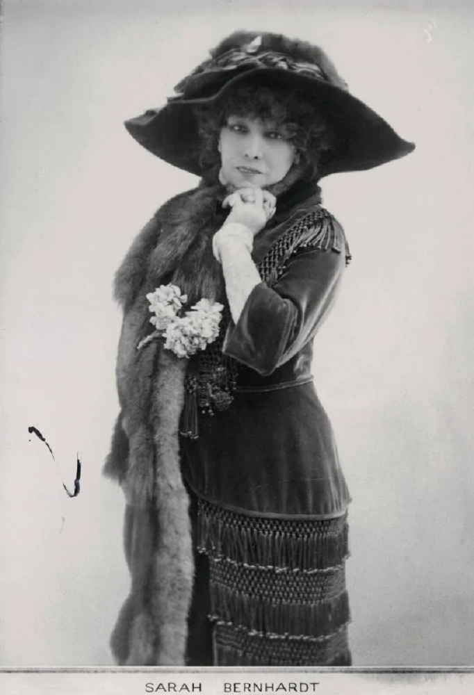 Sarah Bernhardt Height