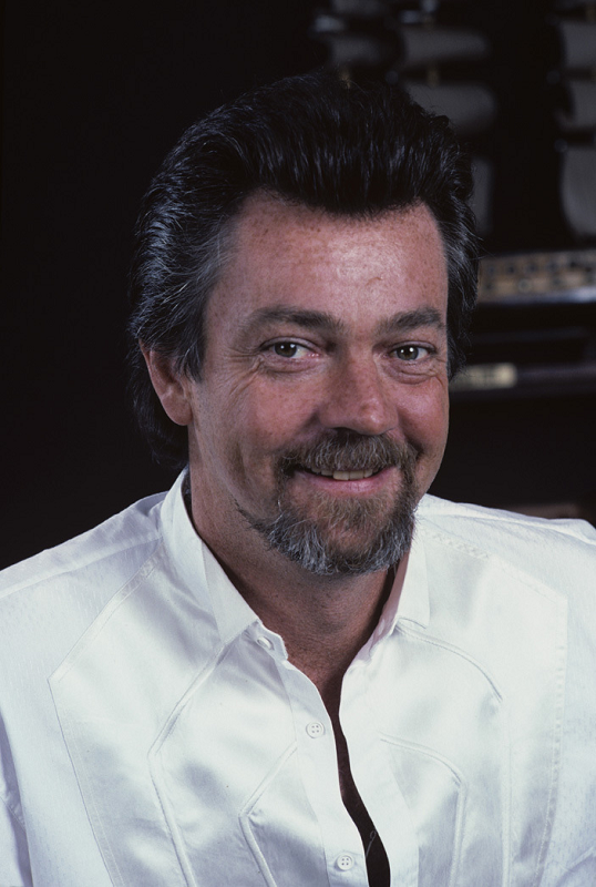 Stephen J Cannell Height